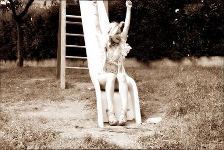 Playing with Romwe cardigan Romwe cardigan Oasap denim shorts petite models petite fashion blogger Teresa Morone