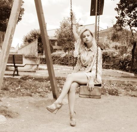 Playing with Romwe cardigan Romwe cardigan Oasap denim shorts petite models petite fashion blogger Teresa Morone