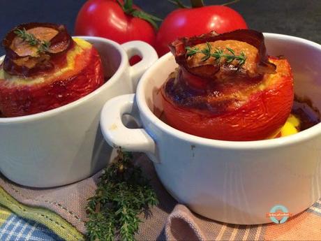 Pomodori ripieni di soufflé saporito