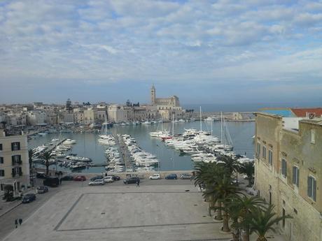 Vista porto di Trani