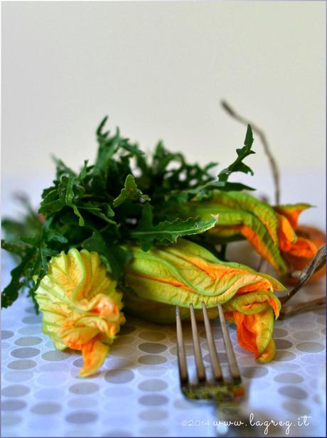 quenelle di miglio con pesto di rucola e mandorla