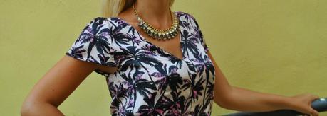 OUTFIT ABITO STAMPA PALME OUTFIT ABITO STAMPA PALME
