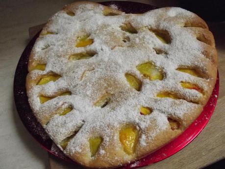 TORTA ALLE PESCHE, MANDORLE E LIMONCELLO