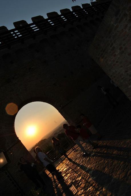 Il tramonto di Gradara ovvero Paolo e Francesca quelli mi ricordo bene.