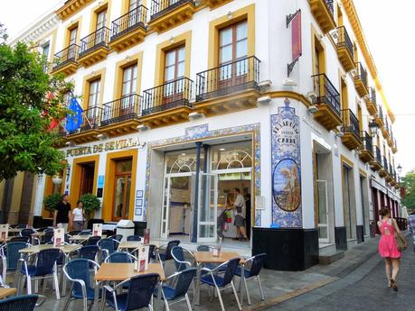Siviglia oggi e ieri Siviglia oggi e ieri