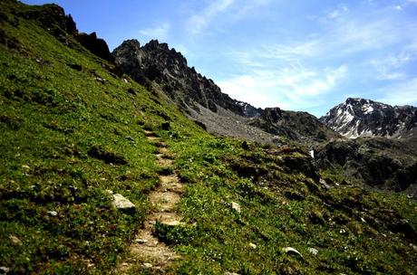 Trekking in Kyrgyzstan: da Jeti-Oguz a Karakol