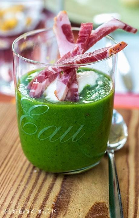 Gazpacho verde al cetriolo e sedano con Capocollo di Calabria piccante, fresco ma non troppo.