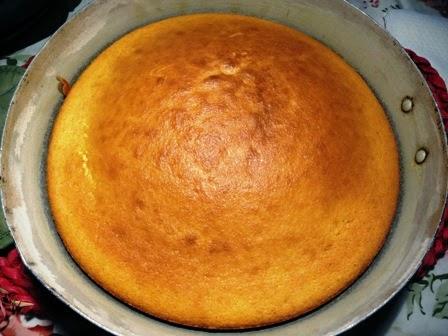 La Hot Milk Sponge Cake Ovverola prova di una torta per il compleanno di Giulia