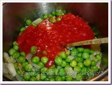 Cavatelli con sugo di pomodoro, basilico e piselli (3)