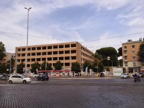La trasformazione urbana degli uffici Bnl grazie alla nuova sede. In particolare quelli della Domus Aventino a Piazza Albania. Con una proposta\idea