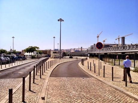 Analisi foto per foto di una vacanza in Portogallo. Il confronto davvero umiliante tra Roma e Porto&Lisbona