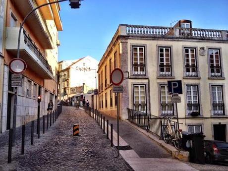 Analisi foto per foto di una vacanza in Portogallo. Il confronto davvero umiliante tra Roma e Porto&Lisbona