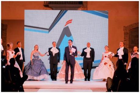 POSIDONE 2014 - Nino Graziano e gli allievi di Harmonia Suave della Compagnia Nazionale di Danza Storica