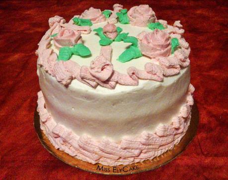 Torta con Rose di Panna