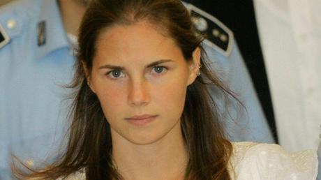 Caso Meredith, stasera su Giallo in prima tv il doc su Amanda Knox