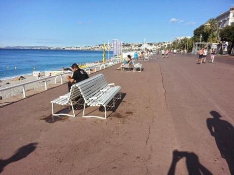 Impietosi confronti. Purtroppo sono stato in vacanza in Costa Azzurra, a Nizza, a soli 25 km dall’Italia. Perché purtroppo?