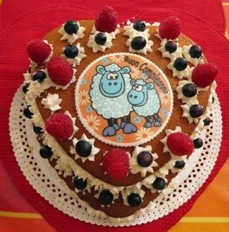 Ecco la torta per il Compleanno di Giulia ovvero la Hot Milk Sponge Cake a forma di cuore