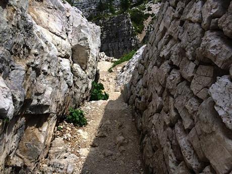 Camminamento di collegamento tricee Prima Guerra Mondiale - Cinque Torri (Ma Bohème - foto by Primula)