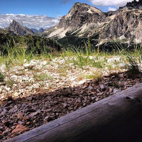 Cime Sas de Stria, Laazuoi, Falzarego viste dall'interno di una trincea - Cinque Torri (Ma Bohème - foto by Primula)