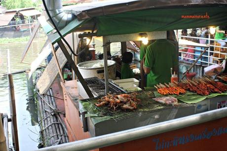 Un incontro a Kwam Rian, mercato galleggiante nella Bangkok non turistica