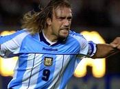 Argentina, Batistuta shock: chiesto medico amputarmi gambe"
