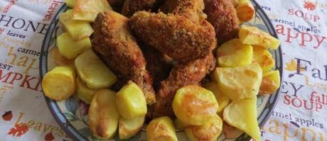 ali di pollo croccanti e patate al forno