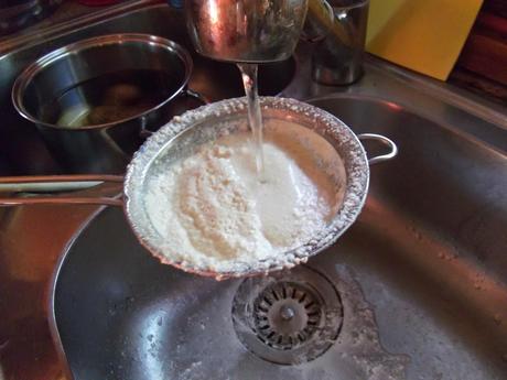 Ravioli con ricotta vegana, zafferano e menta