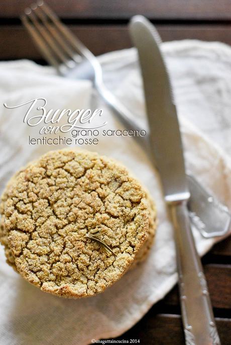 Burger di grano saraceno e lenticchie rosse