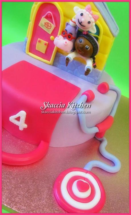 Dottoressa Peluche Cake