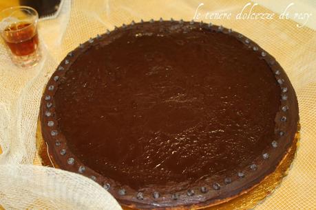 La crostata toscana di semolino e ganache al cioccolato