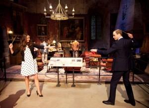 004_Gryffindor-Common-Room-The-Duke-&-Duchess