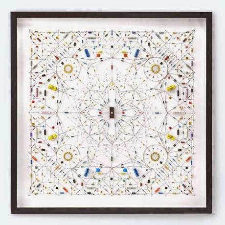 I MANDALA TECNOLOGICI E ALTRE BELLISSIME OPERE CON PATTERNS TRIDIMENSIONALI DI LEONARDO ULIAN