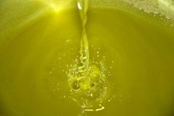 spremitura dell'olio d'olio d'oliva