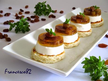 Aspic di passito con panna cotta al caprino