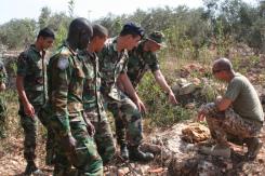 Libano/ UNIFIL: I caschi blu italiani addestrano le Forze Armate Libanesi nel riconoscimenti delle mine e degli ordigni esplosivi