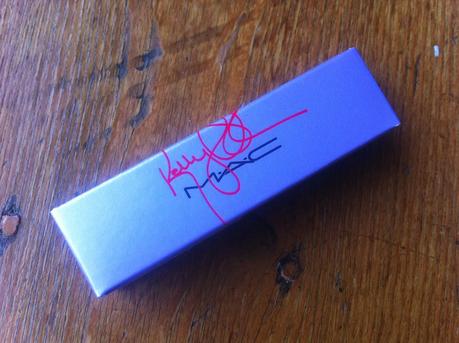 Mac: RIOT HOUSE lipstick (Kelly Osbourne l.e.)