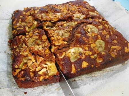 Quadrotti al cioccolato e banane