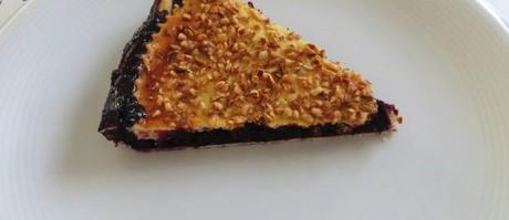 tortina  alla confettura di mirtilli e nocciole