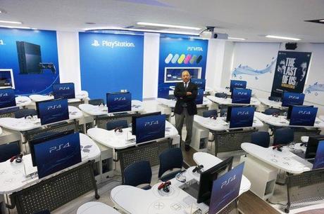 Un'università coreana terrà lezioni sull'industria dei videogiochi usando PlayStation 4 e PlayStation Vita