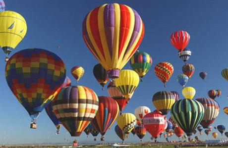 Ferrara, si vola con il Balloons Festival