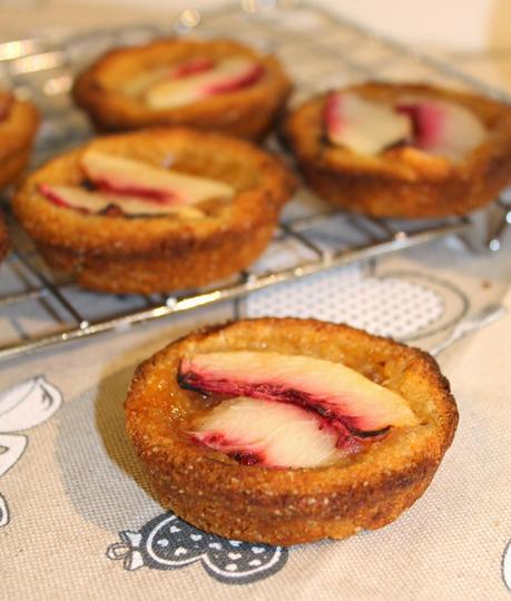 Crostatine al Farro con Marmellata di Pesche