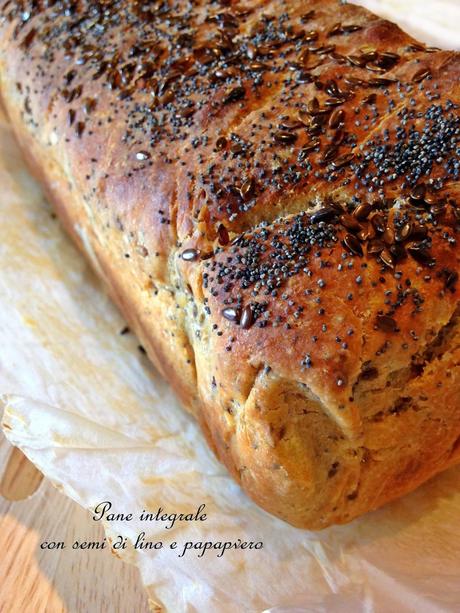 Pane integrale con semi di Lino e Papavero