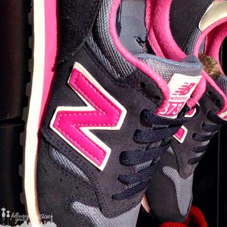 new-balance-blu-pink