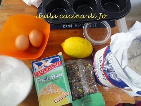 Muffins all'olio evo con pistacchi e limone