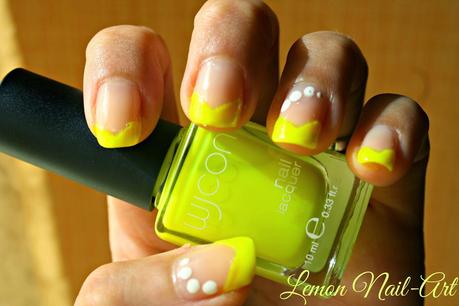 Lemon nail-art