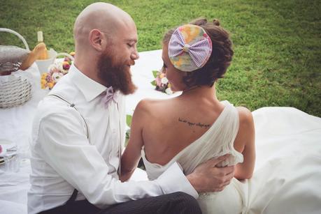 LOVE IS A VINTAGE CHIC WEDDING PIC-NIC