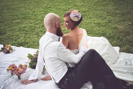 LOVE IS A VINTAGE CHIC WEDDING PIC-NIC