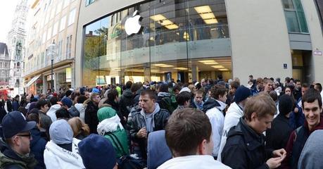 iPhone 6 da 4,7 e 5,5 pollici in vendita dal 19 settembre