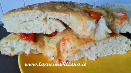 Focaccia Alta e Morbida con Pasta Madre