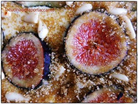 Crostata di fichi e rosmarino... e la mia prima Re-Cake!!